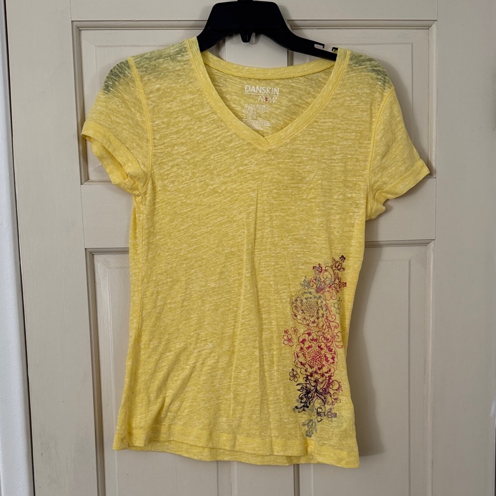 Danskin Women's Yellow Floral V-Neck Tee